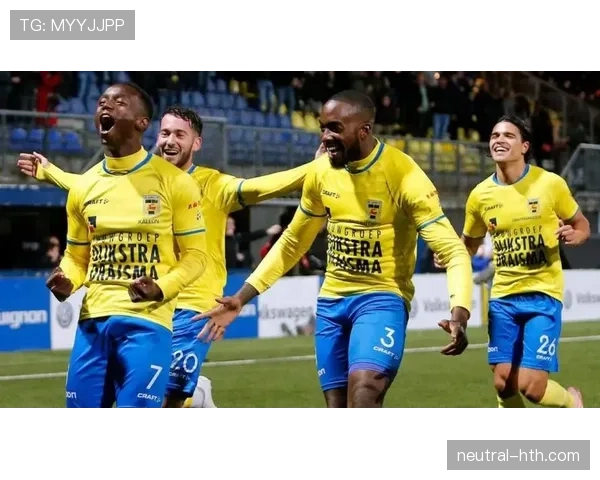 海伦芬锋线发力,球队状态回暖全力冲击更高排名 海伦芬锋线发力,球队状态回暖全力冲击更高排名