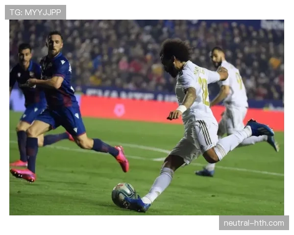 萨卡揭秘保持巅峰状态秘诀，状态回暖引球迷热议