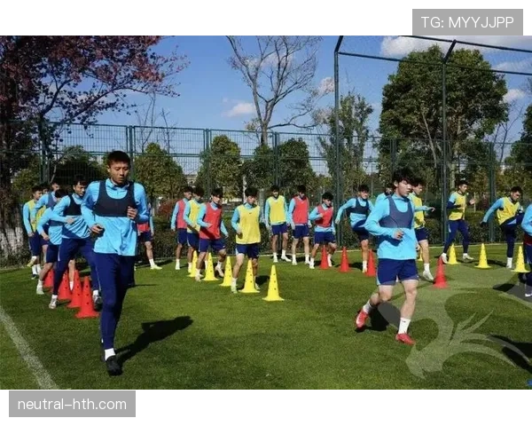 足球冬训计划公布，球队积极备战新赛季状态显著回升